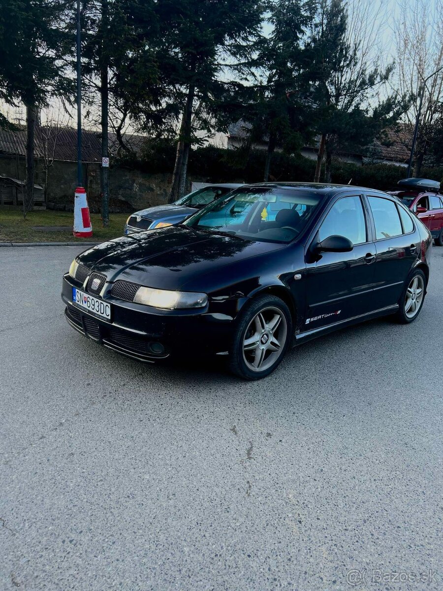 Predám Seat Leon 1.9tdi 96kw asz vcelku