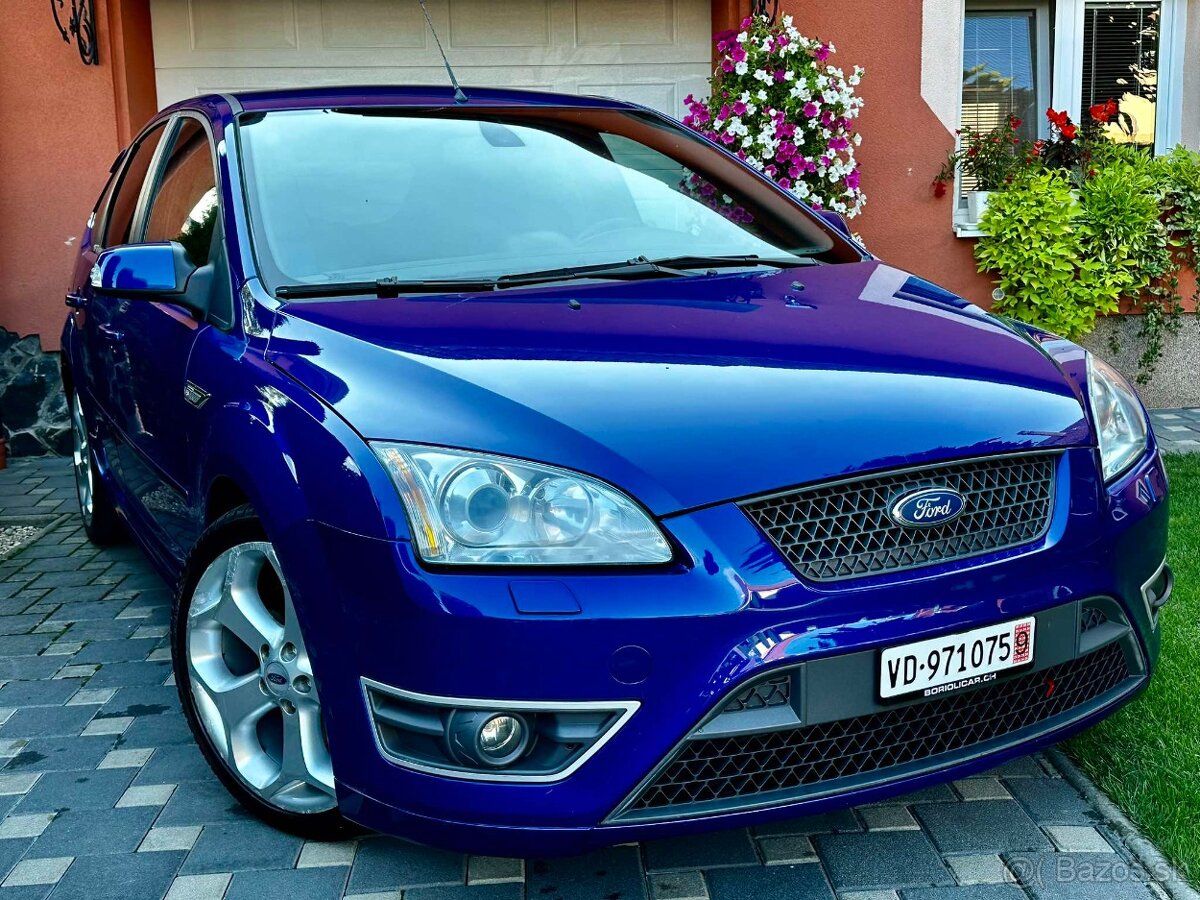 Ford Focus ST - 2.5Ti V5 20v 166Kw 225Ps. + Xenon,Alu.R18...