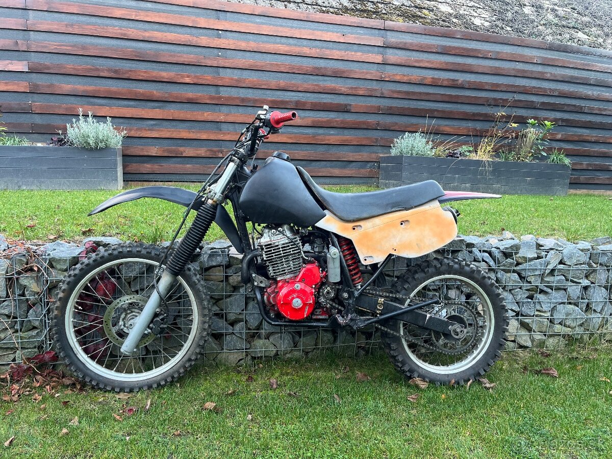 Honda xr 600