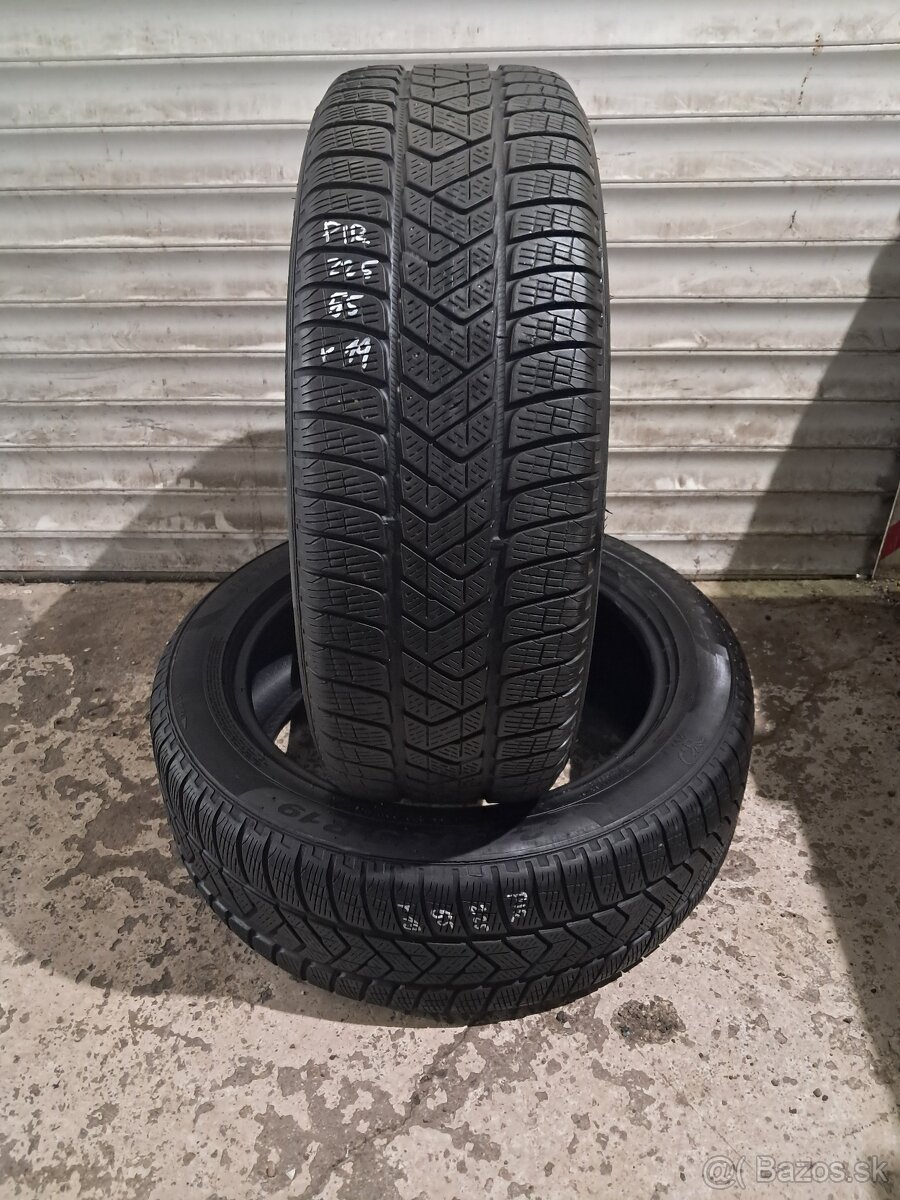 Pirelli zimné 225/55/R19