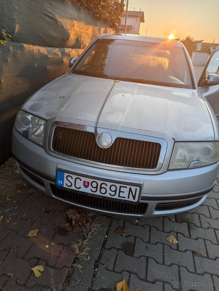 Škoda Superb 1 2,5 V6.