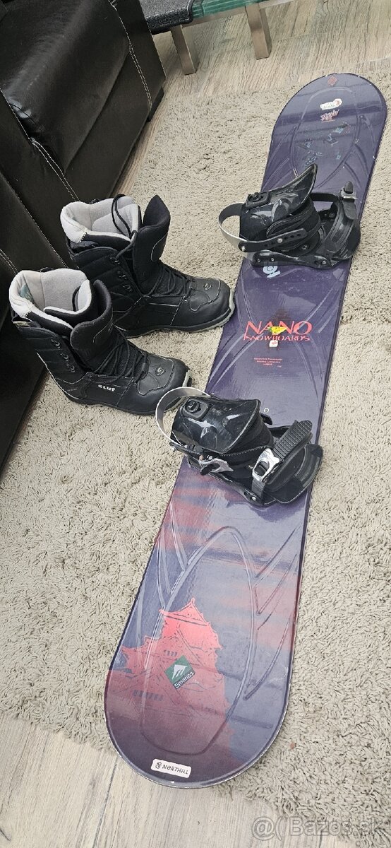 Snowboard  160 cm  , snowboardove topanky  44 / 28.5