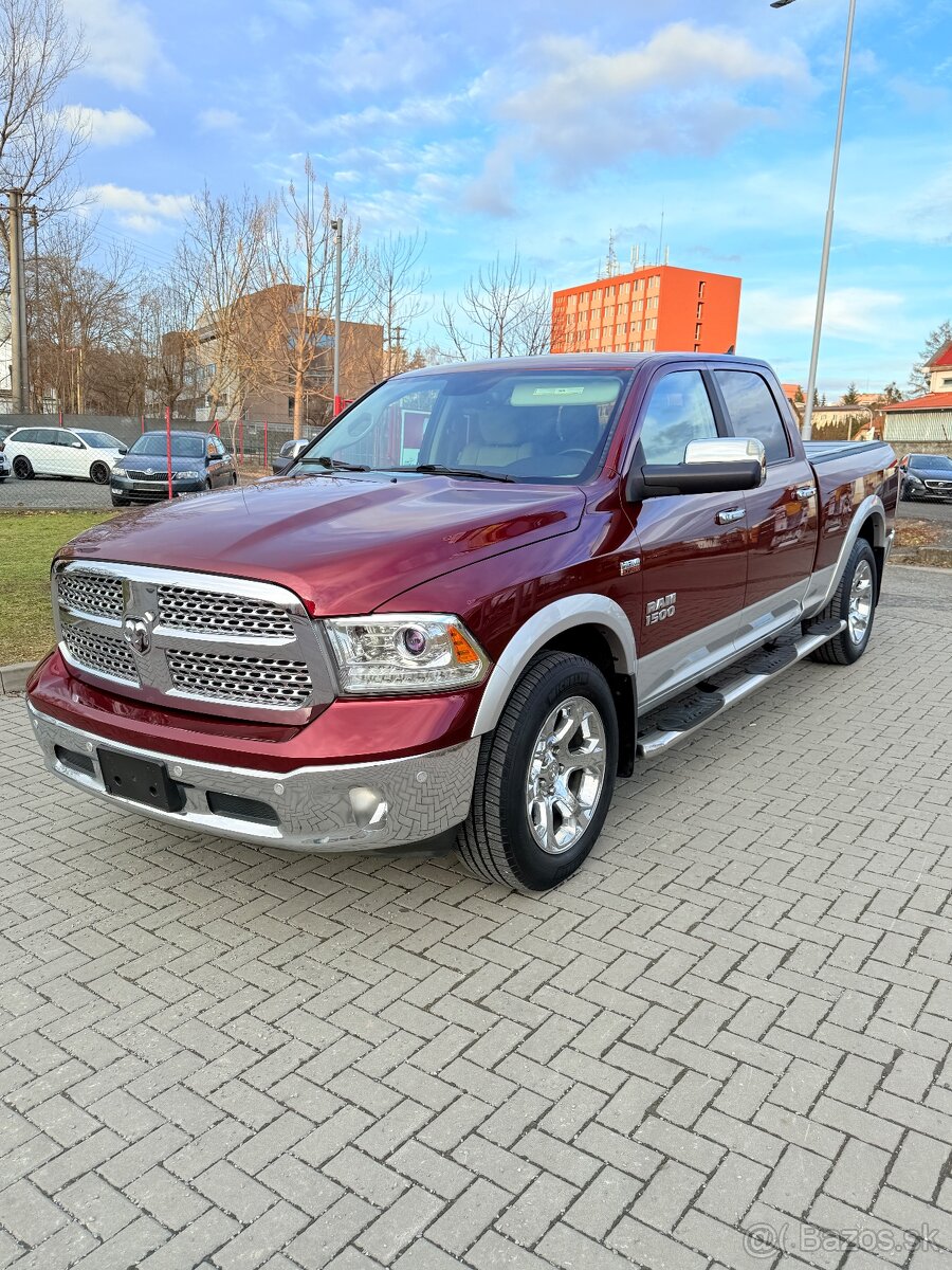 Dodge RAM Laramie 5.7 HEMI—LONG—2018—kůže—tažné 3.5t