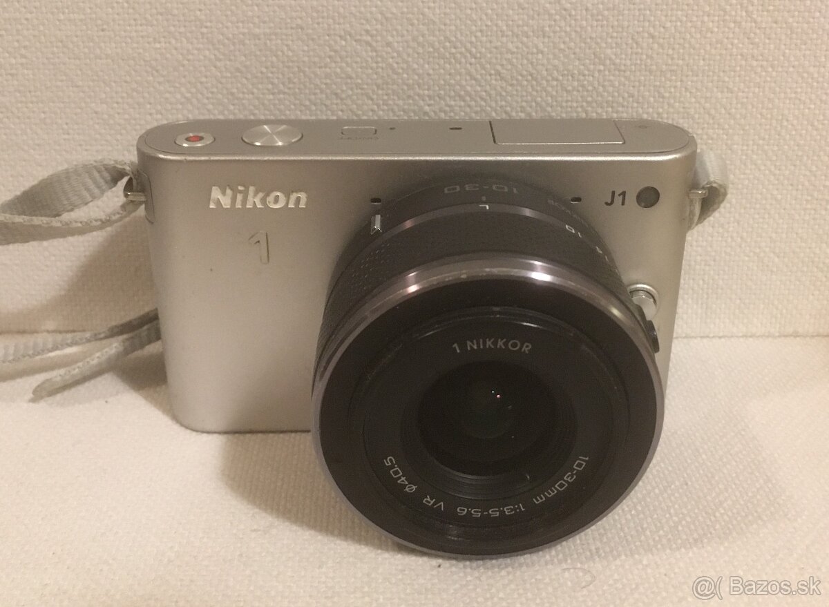 Nikon 1 one , Nikkor 10 - 30, 3,5 - 5,6