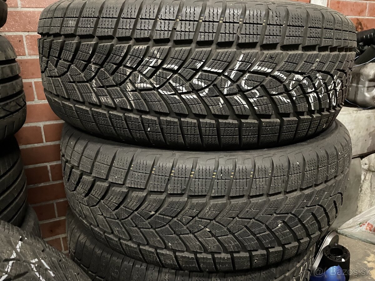 235/55/R19 105V Goodyear SUV ULTRAGRIP PER. 4ks Zimne