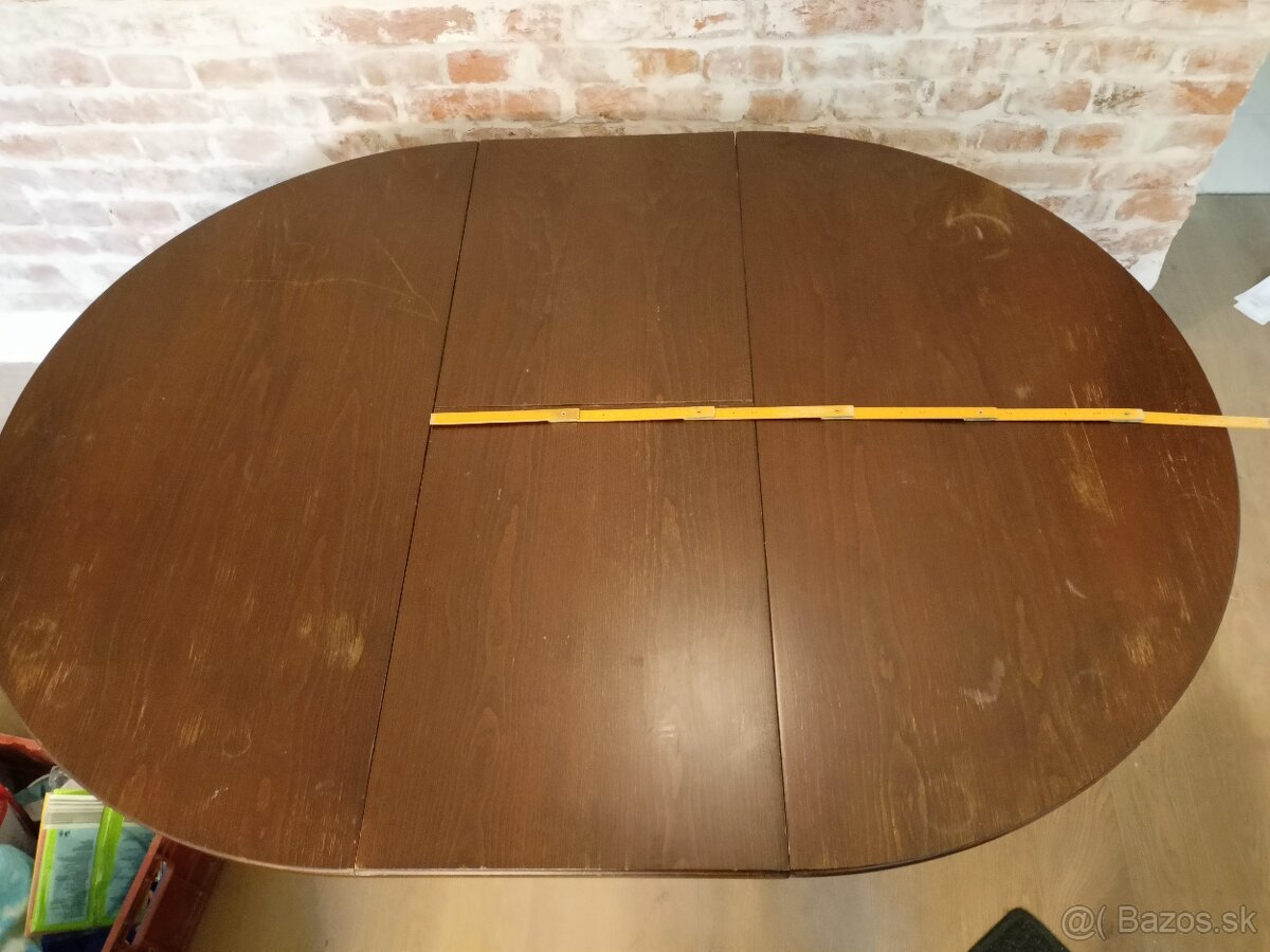 jedalensky stol rozkladaci okruhly