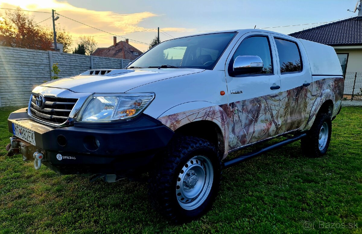 Predám TOYOTU HILUX 2.5 d