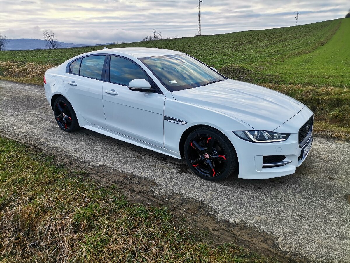 Jaguar xe 2.0 d r-sport  Premium2016rdiesel sedan