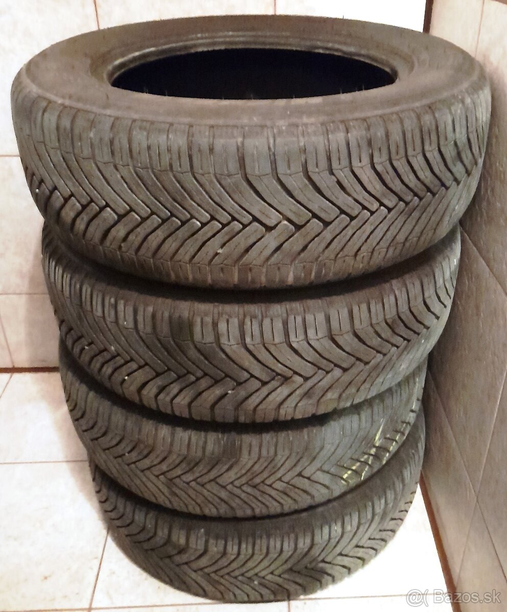 Predám sadu celoročných pneu 195/65 R15 Michelin DOT 1020, c