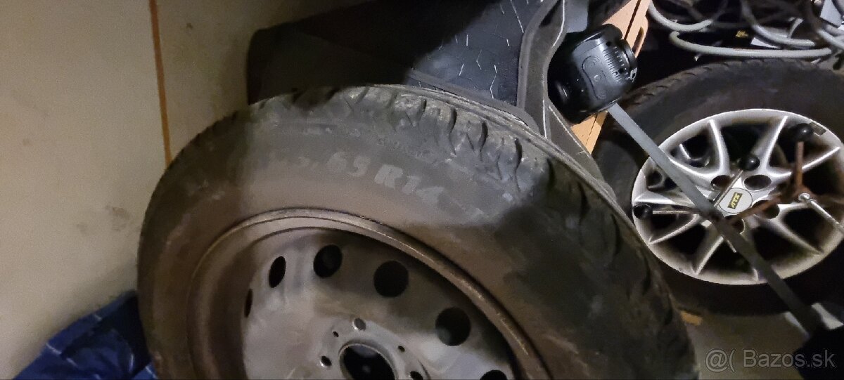 Predám disky 4x108 + nové letné pneu 175/65 R14