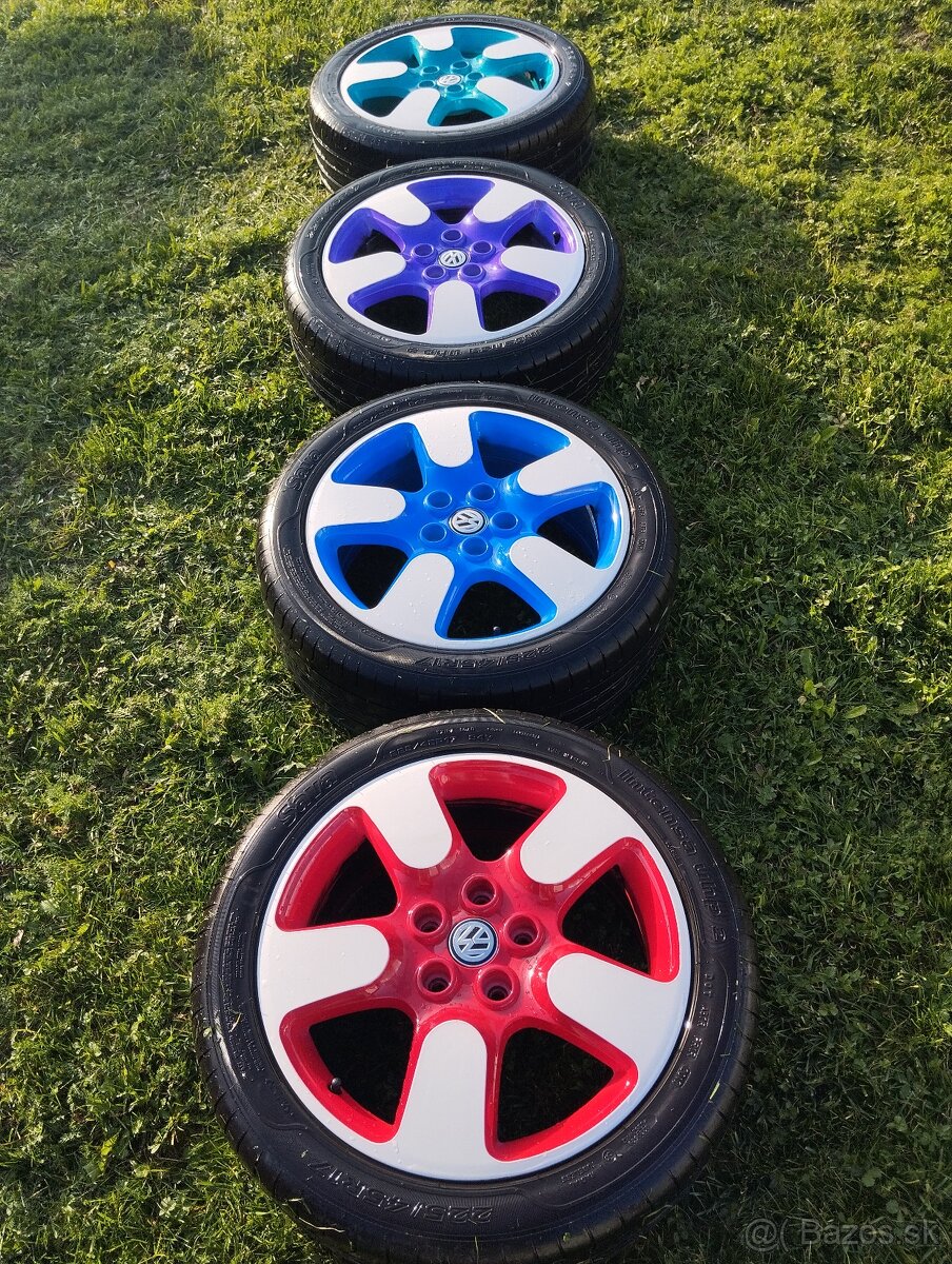 5x112 R17 Originál Škoda Octavia Scout 225/45 R17