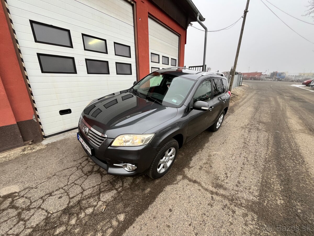 Predám Toyota Rav4 2.2 Disel 110 Kw