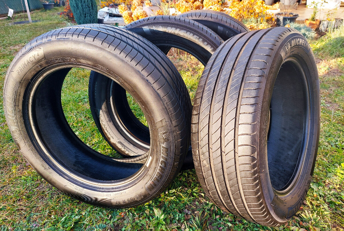 Michelin Primacy 4 | 215/55 R17 94V