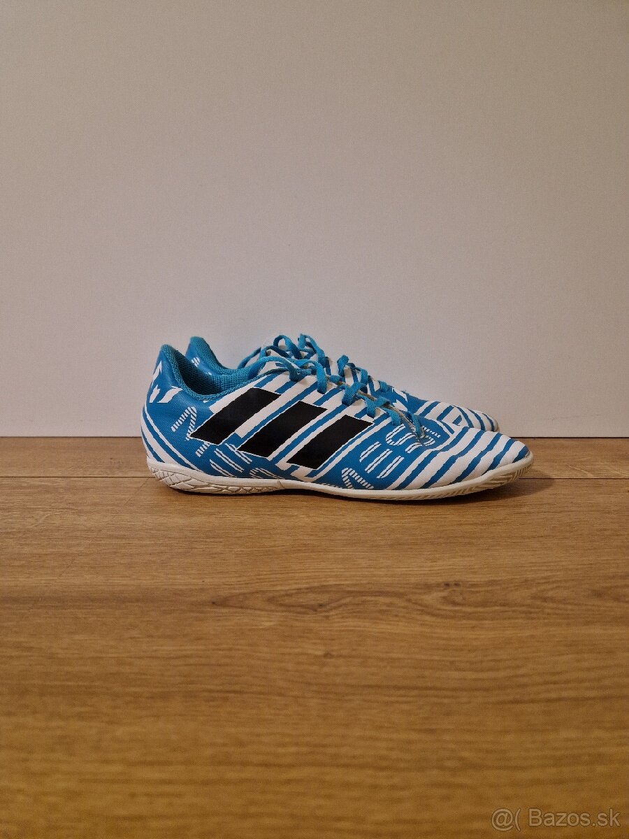 Adidas nemeziz halovky