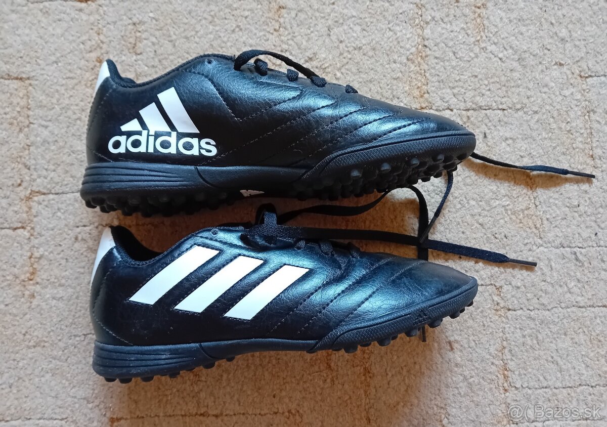 Predám kopačky Adidas č. 34