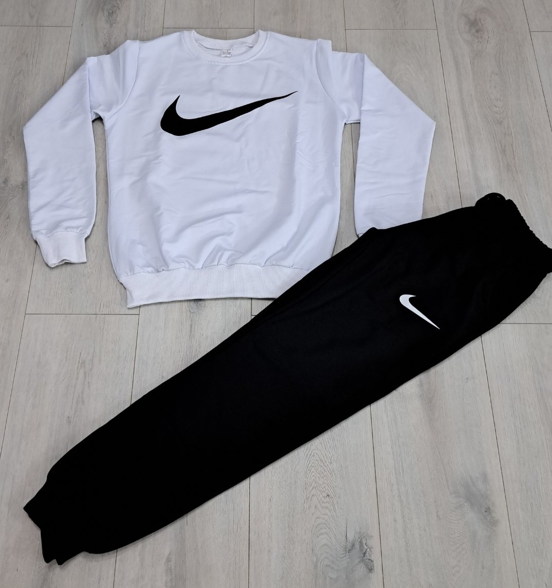 Nike dámska súprava L