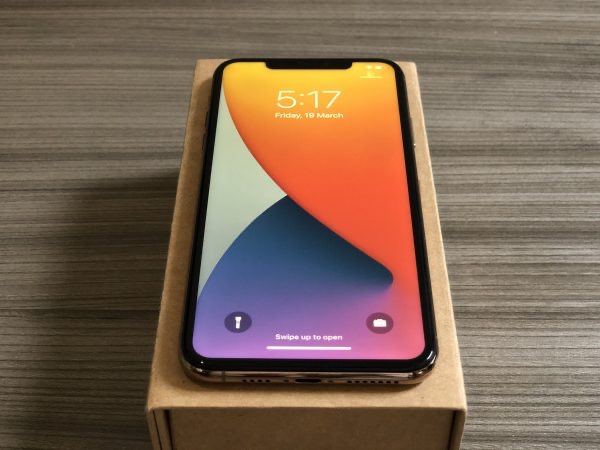 iPhone 11 pro max gold 256gb