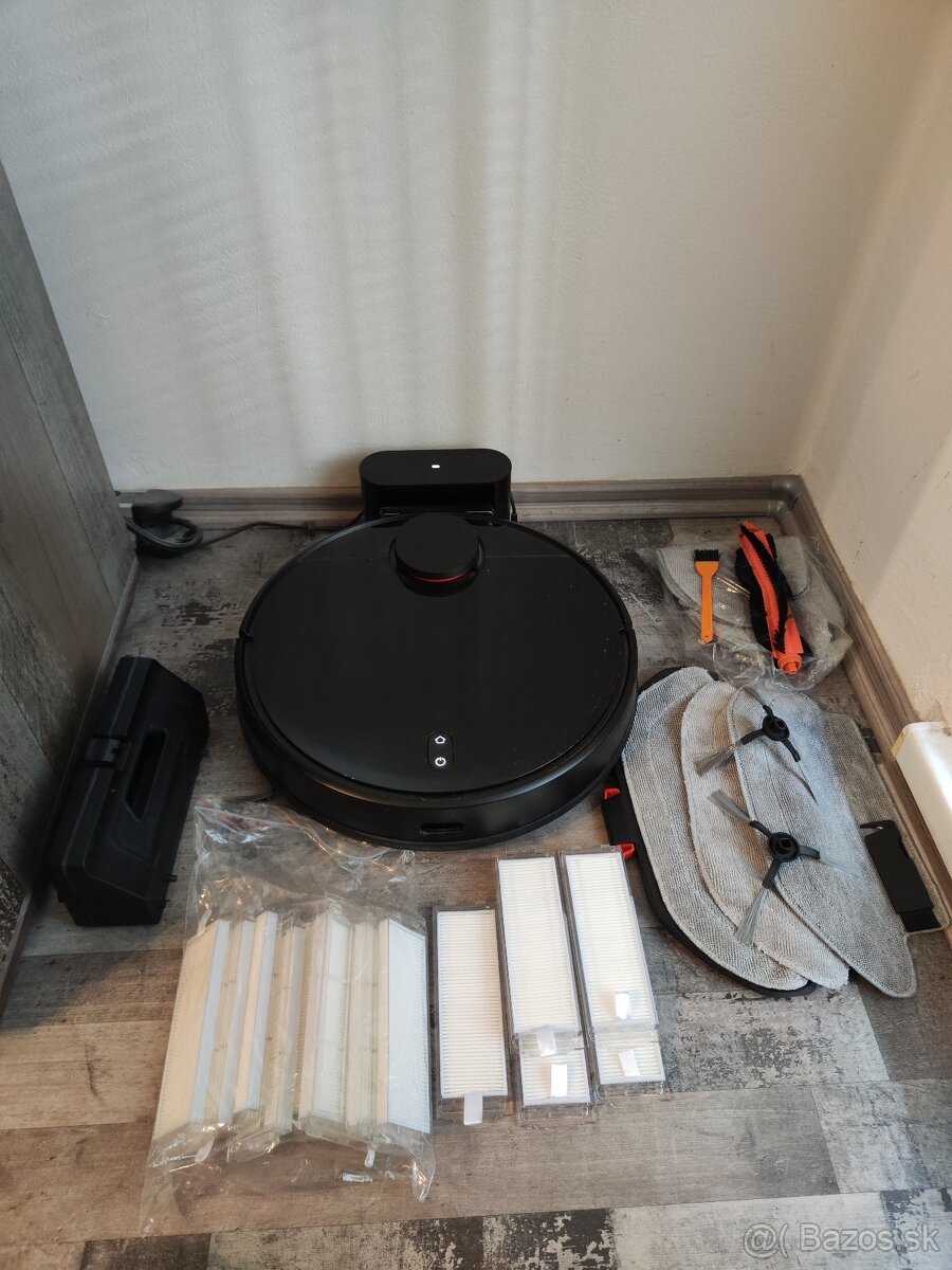 Robotický vysávač Xiaomi vacuum mop 2 Pro s príslušenstvom