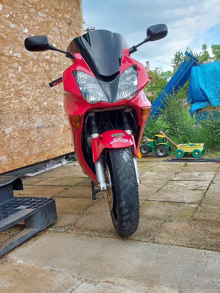 Honda VFR800