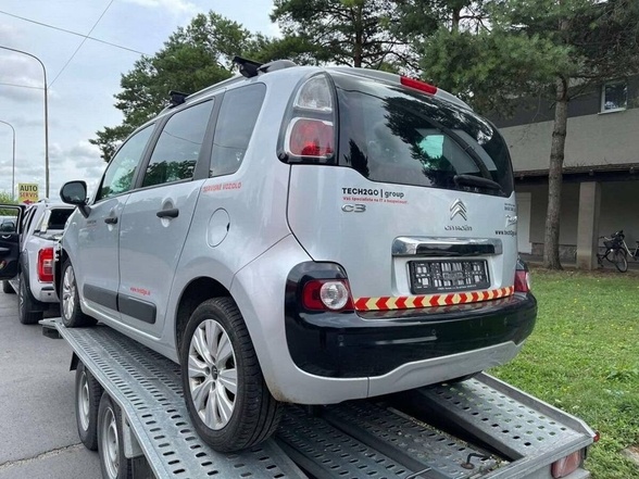 na náhradné diely Citroen C3 Picasso 1.6 HDI 16V