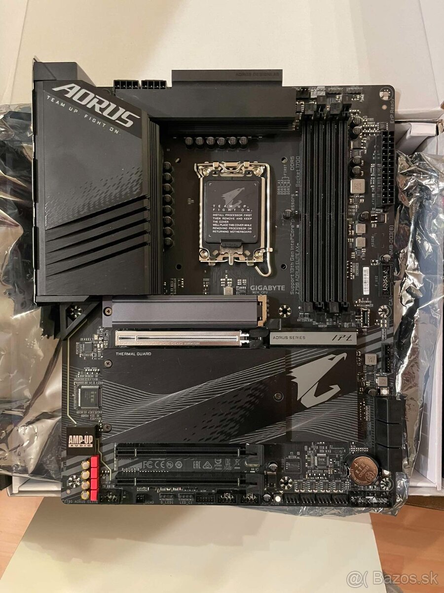 GIGABYTE Z790 AORUS ELITE AX