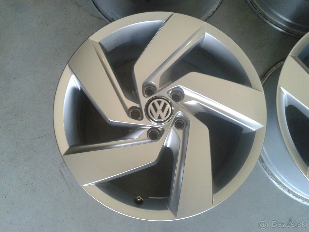 Predam ALU 5x112 R17 7,5J ET51 Original VOLKSWAGEN GOLF GTI