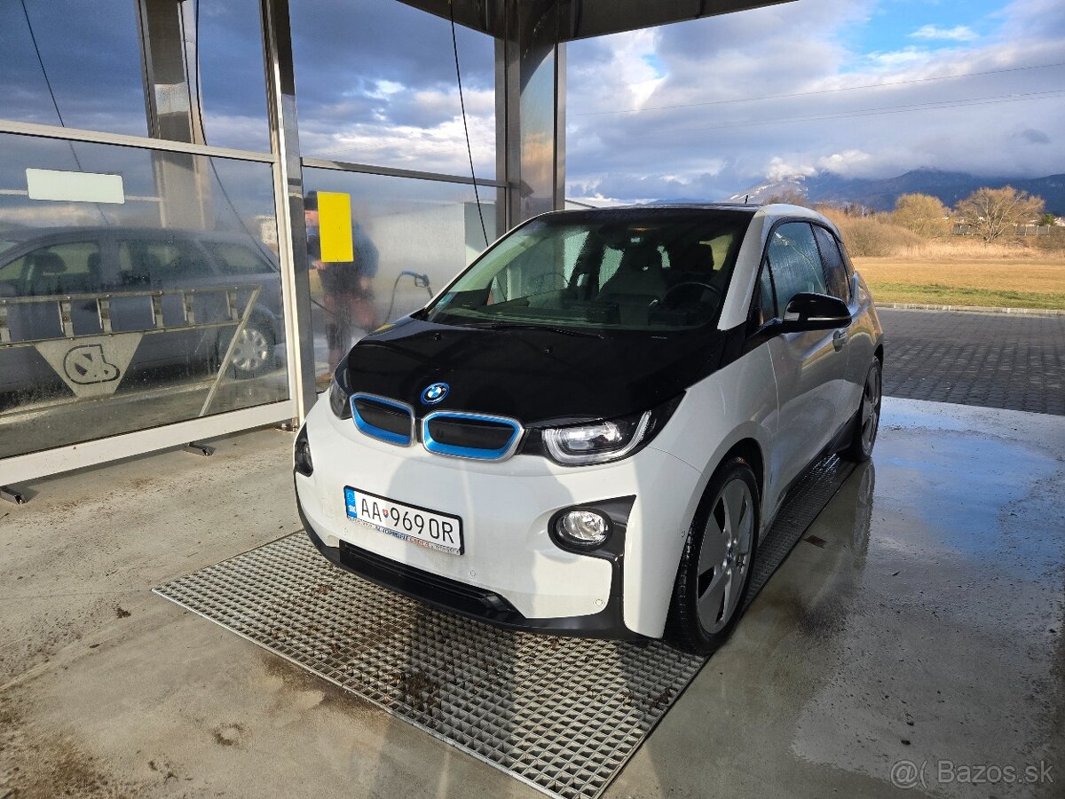 BMW i3 REX 60ah 55200km strešné okno