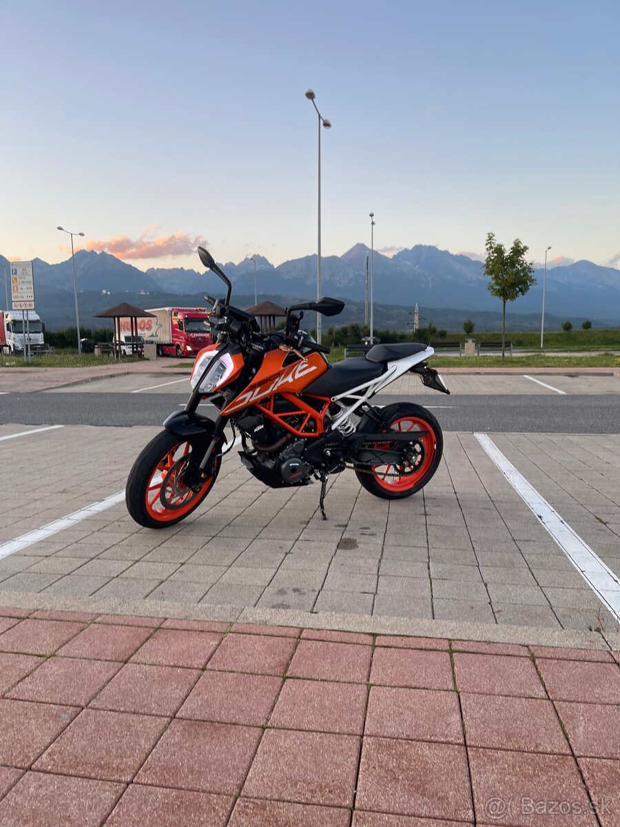 KTM DUKE