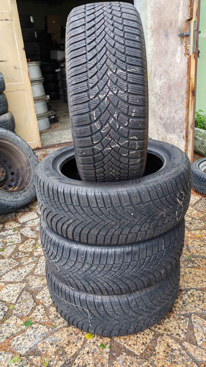 Zimné pneu 225/50 R17 --- BRIDGESTONE