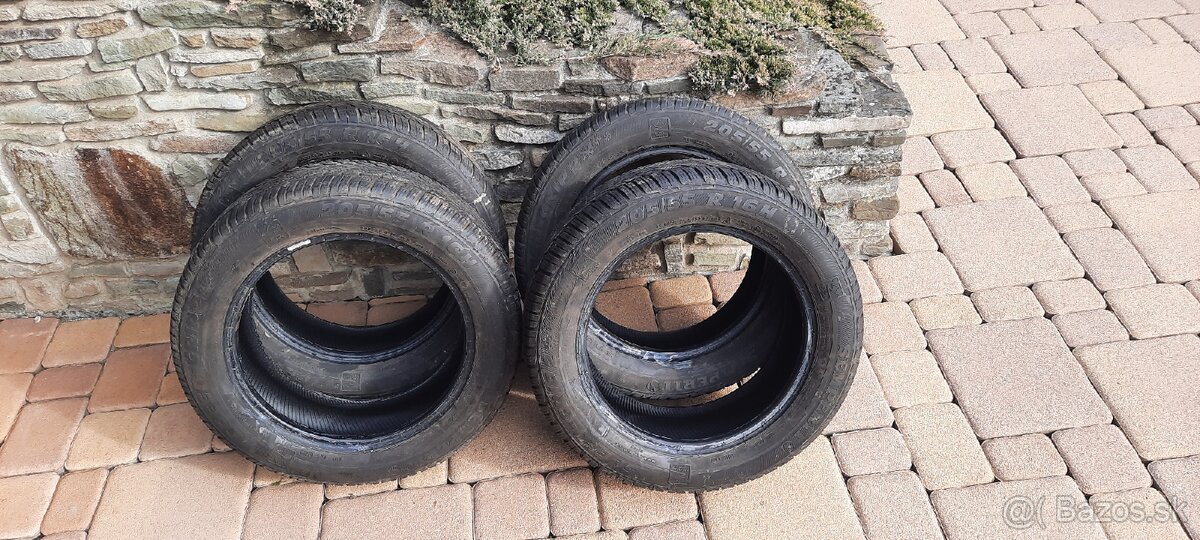 Zimné pneumatiky 205/55 r16