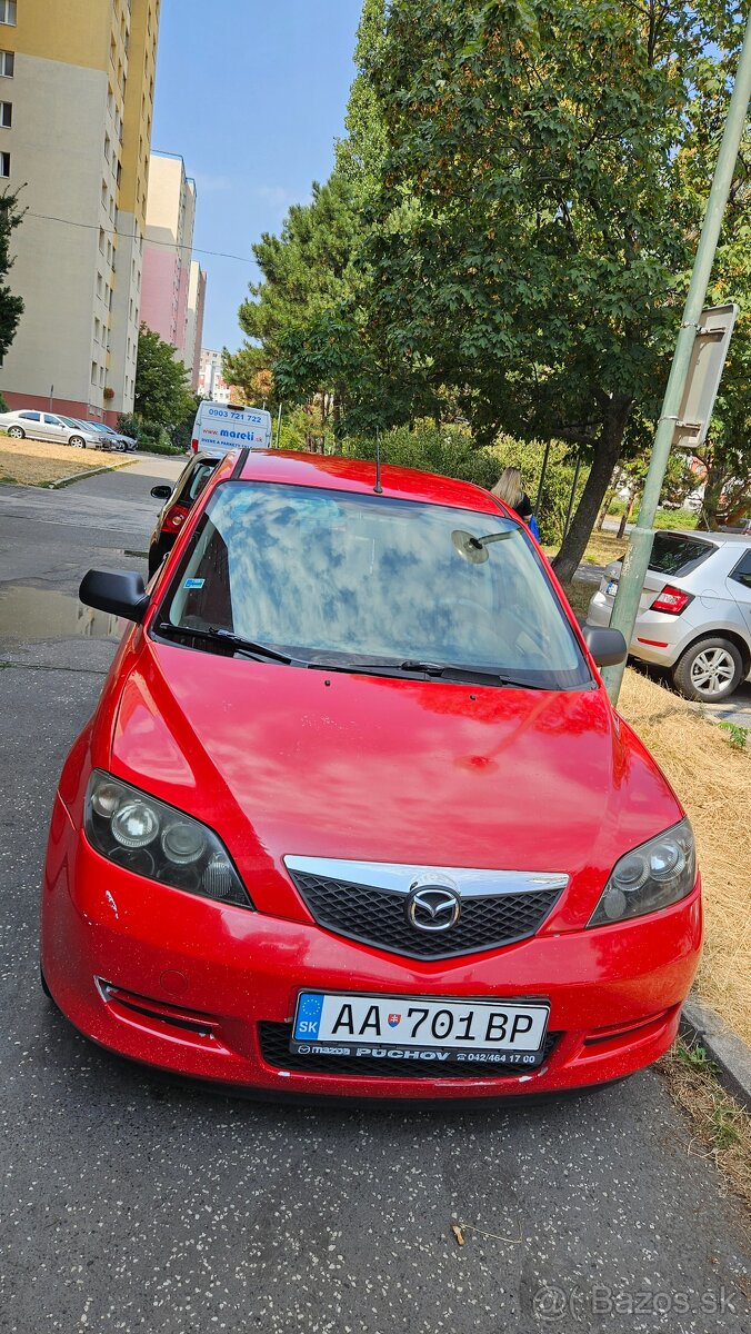 Mazda 2 2004 hatchback