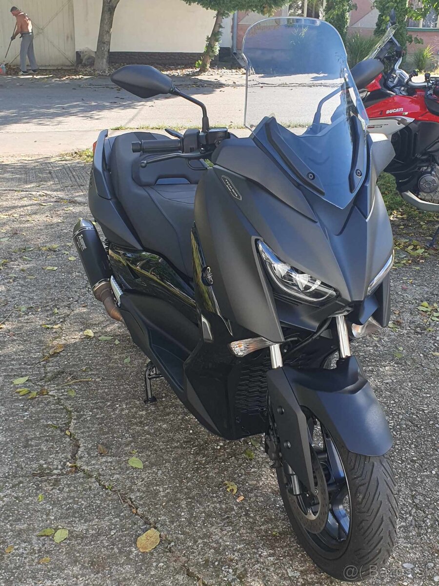 Yamaha x-max 300