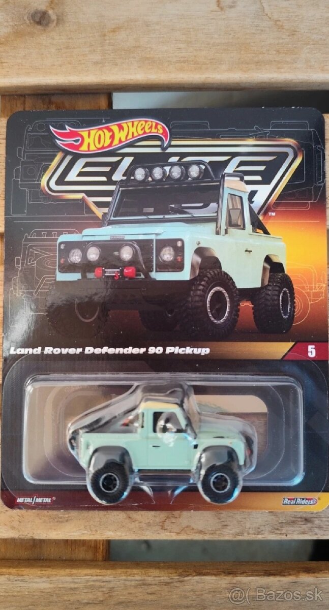 Hot wheels Elite 64 land rover defender