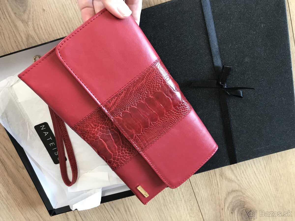 mala červená clutch kabelka Nateiss