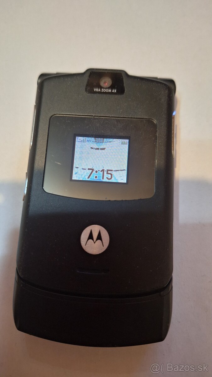 Motorola Razr V3 top stav