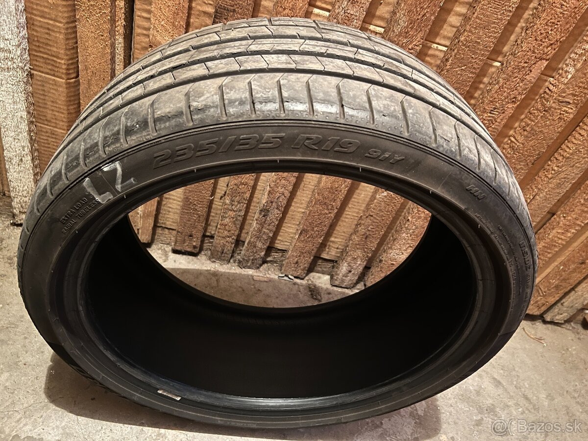 Pirelli P ZERO 235/35 R19 HN 91 Y (DOT: 18/23)