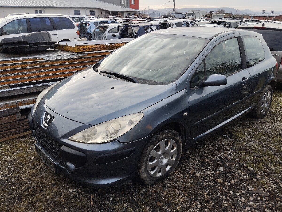 Peugeot 307 1.6hdi Rozpredám