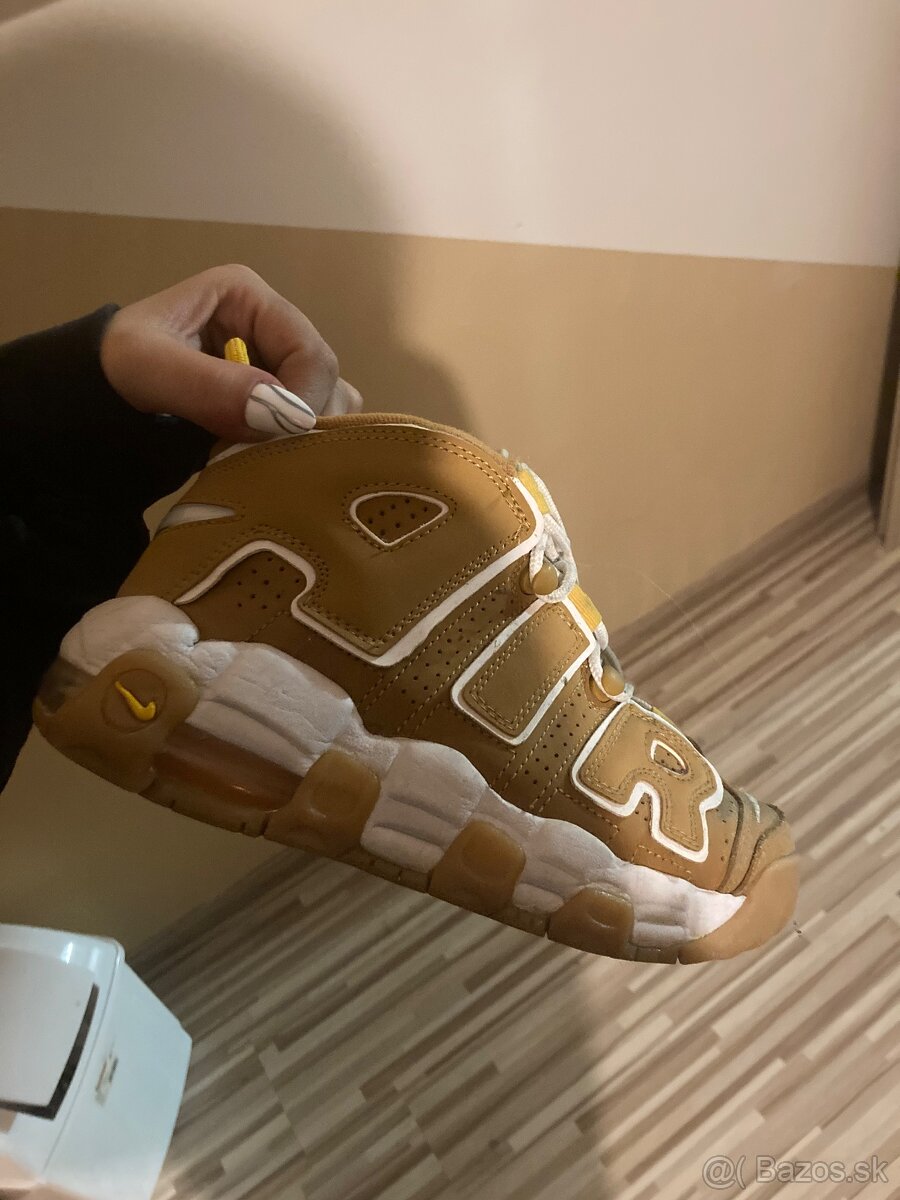 Nike Air More Uptempo