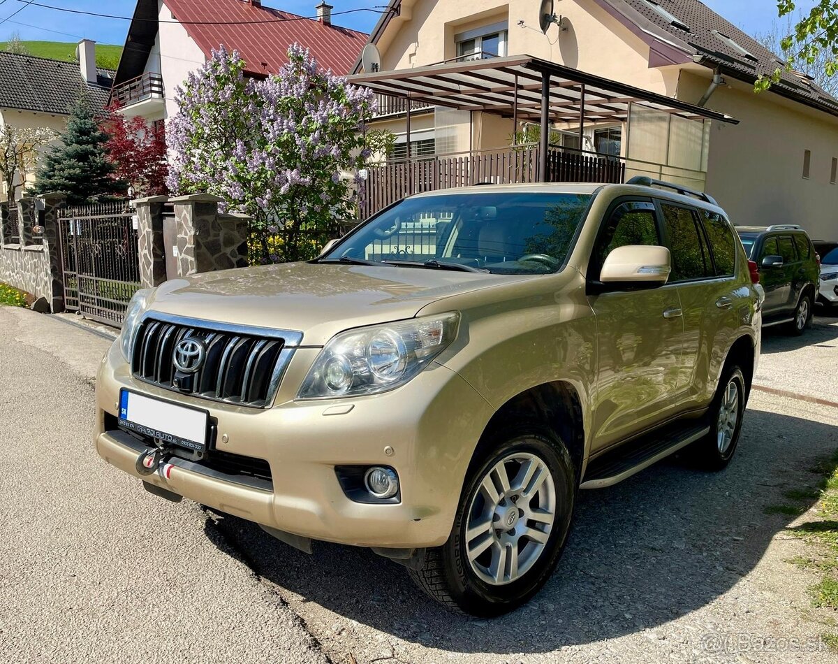 TOYOTA Land Cruiser 3.0 D-4D AT SK 2.Majitel