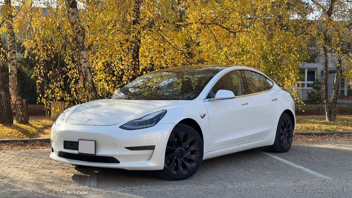 Tesla Model 3 Long Range, 498hp, 4x4, Biela perleť