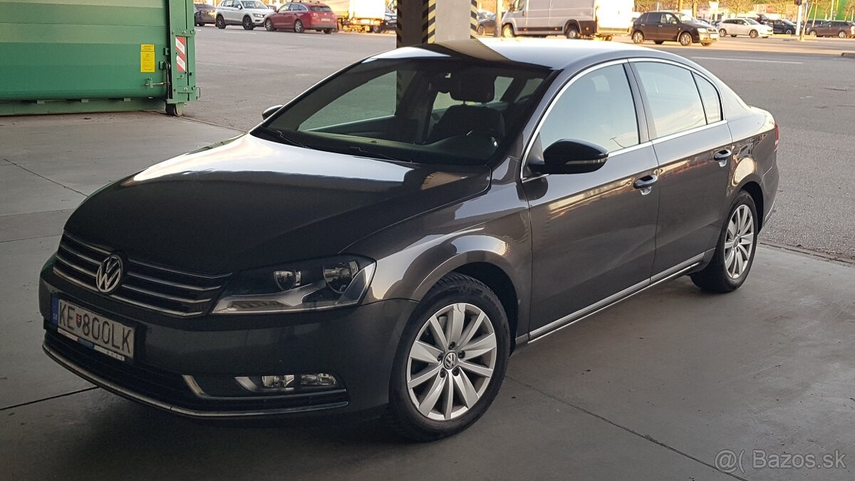 Predam VW Passat, sedan, 2013, hneda metaliza