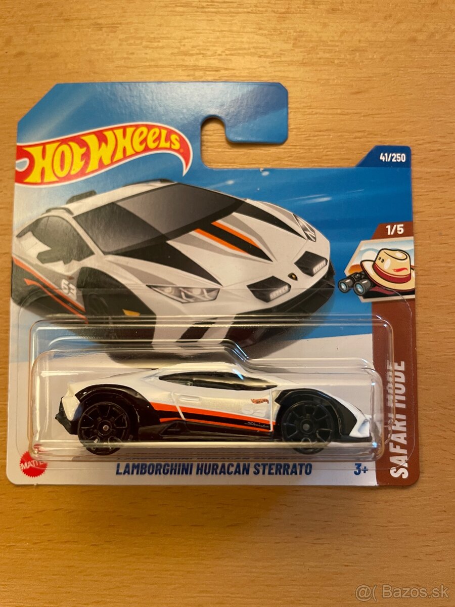 HotWheels Lamborghini Huracan Sterrato White