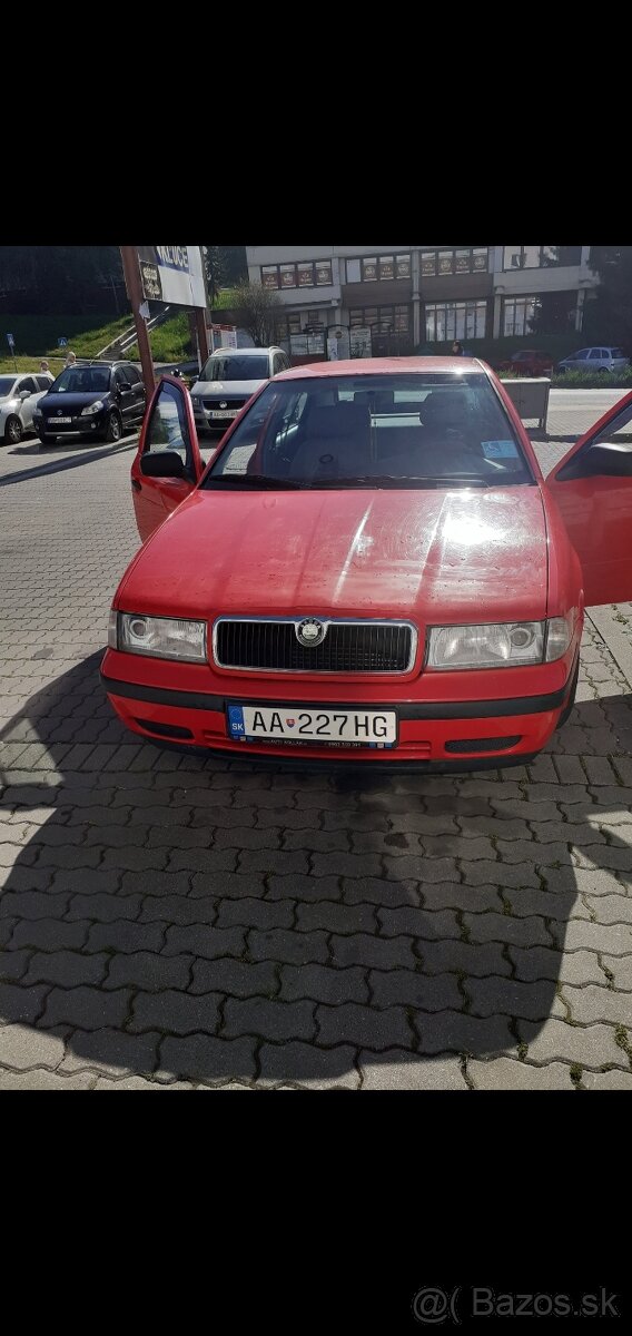 Predam skoda octavia 1