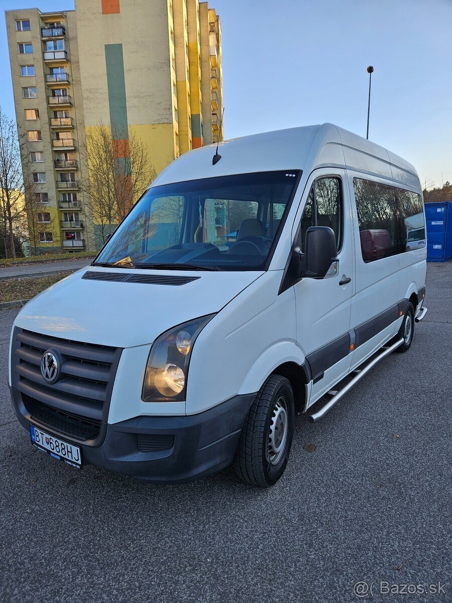 Volkswagen Crafter 9 miestny minibus+plosina pre invalidov