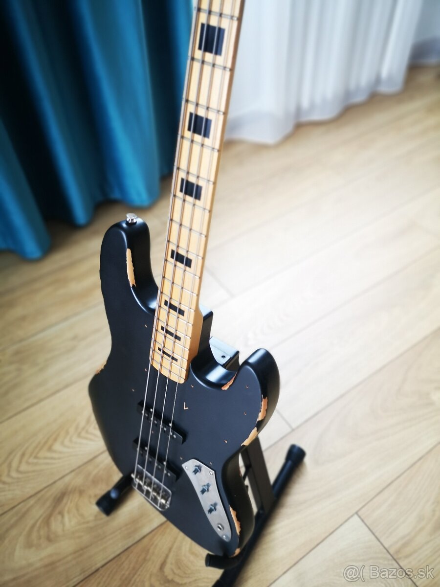 Vintage VJ74 Icon Jazz Bass