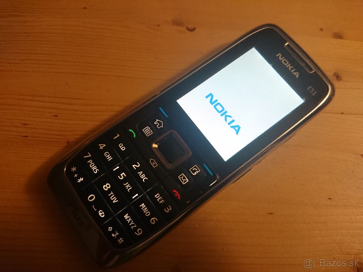 Nokia e51