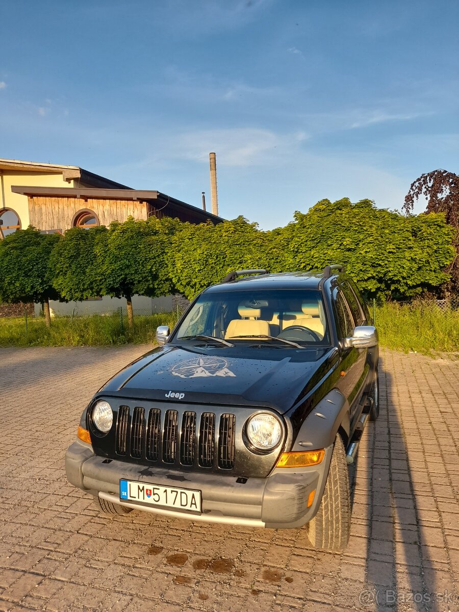 Jeep Cherokee KJ 2.8 CRD