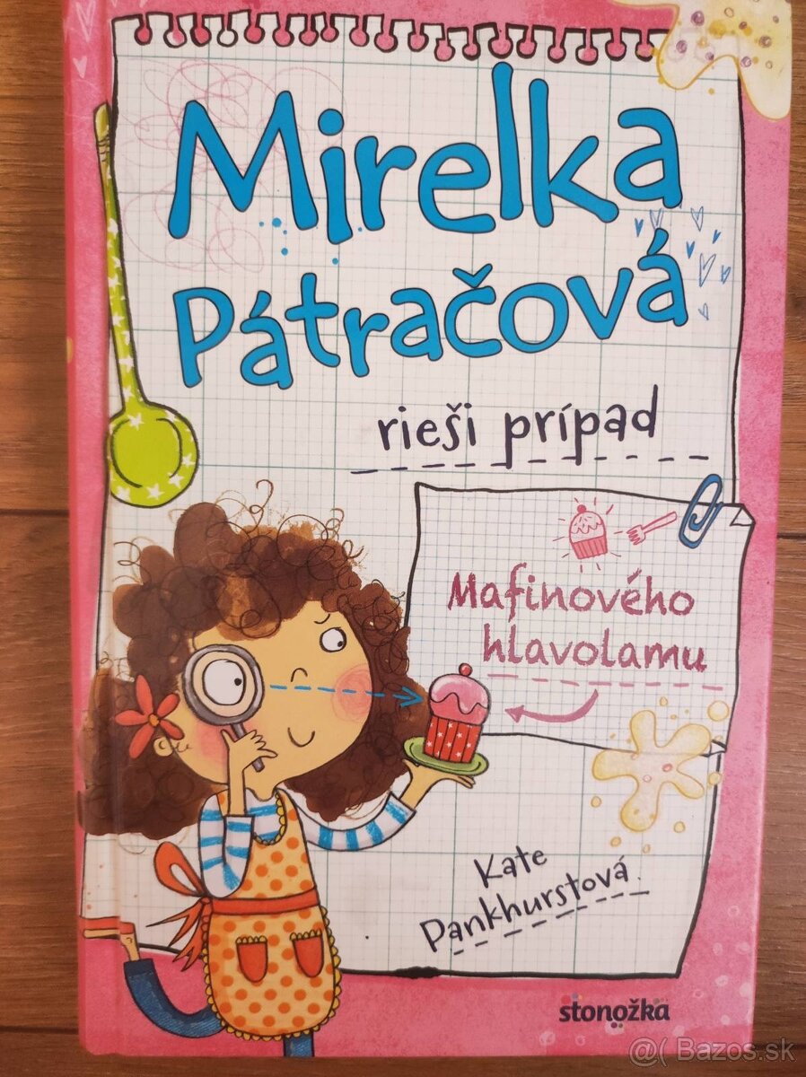 Kniha Mirelka Pátračová rieši prípad.