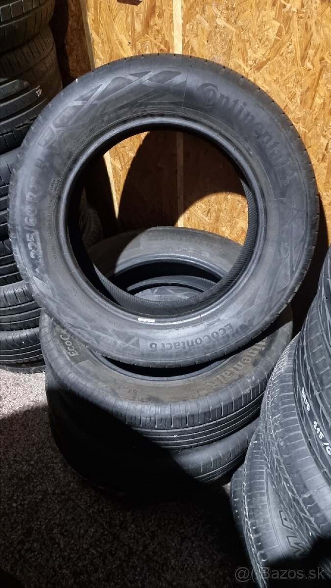 Contimental 225/60r17 H letné