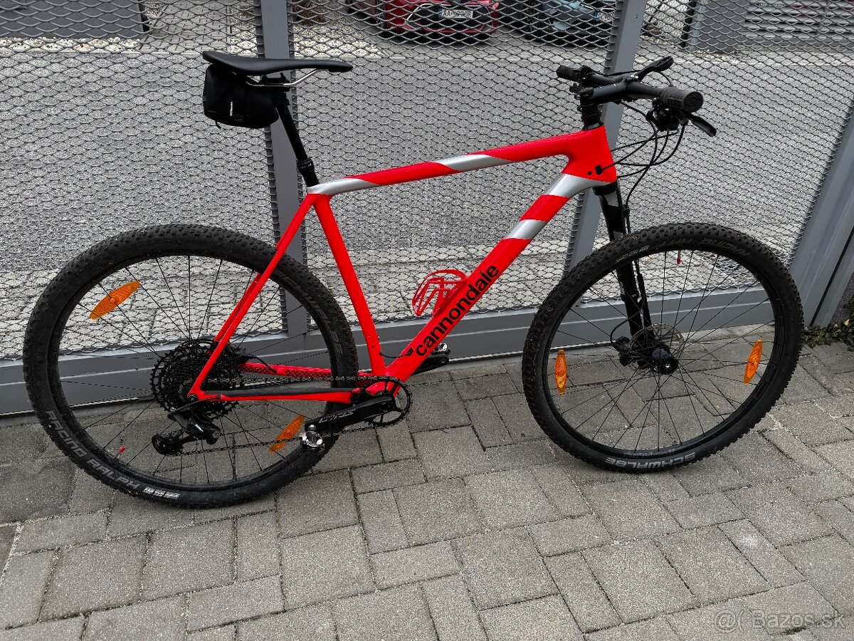 Cannondale F-Si 29 Carbon 3, model 2020, červený. Veľkosť L